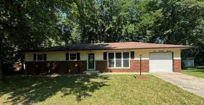 Home For Sale in Collinsville, Illinois