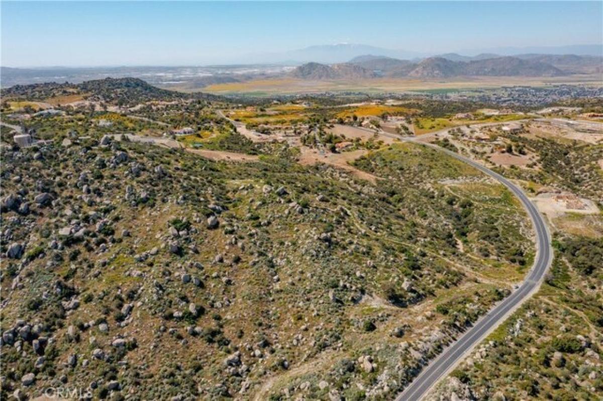 Picture of Residential Land For Sale in Homeland, California, United States