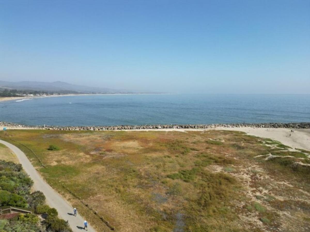 Picture of Home For Sale in Half Moon Bay, California, United States