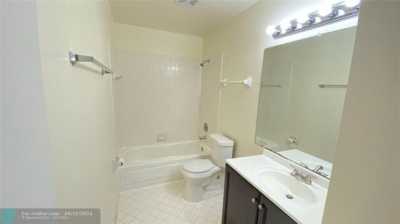 Home For Sale in Lauderdale Lakes, Florida