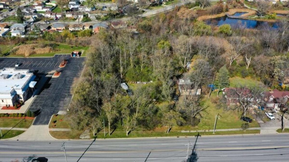 Picture of Residential Land For Sale in Addison, Illinois, United States