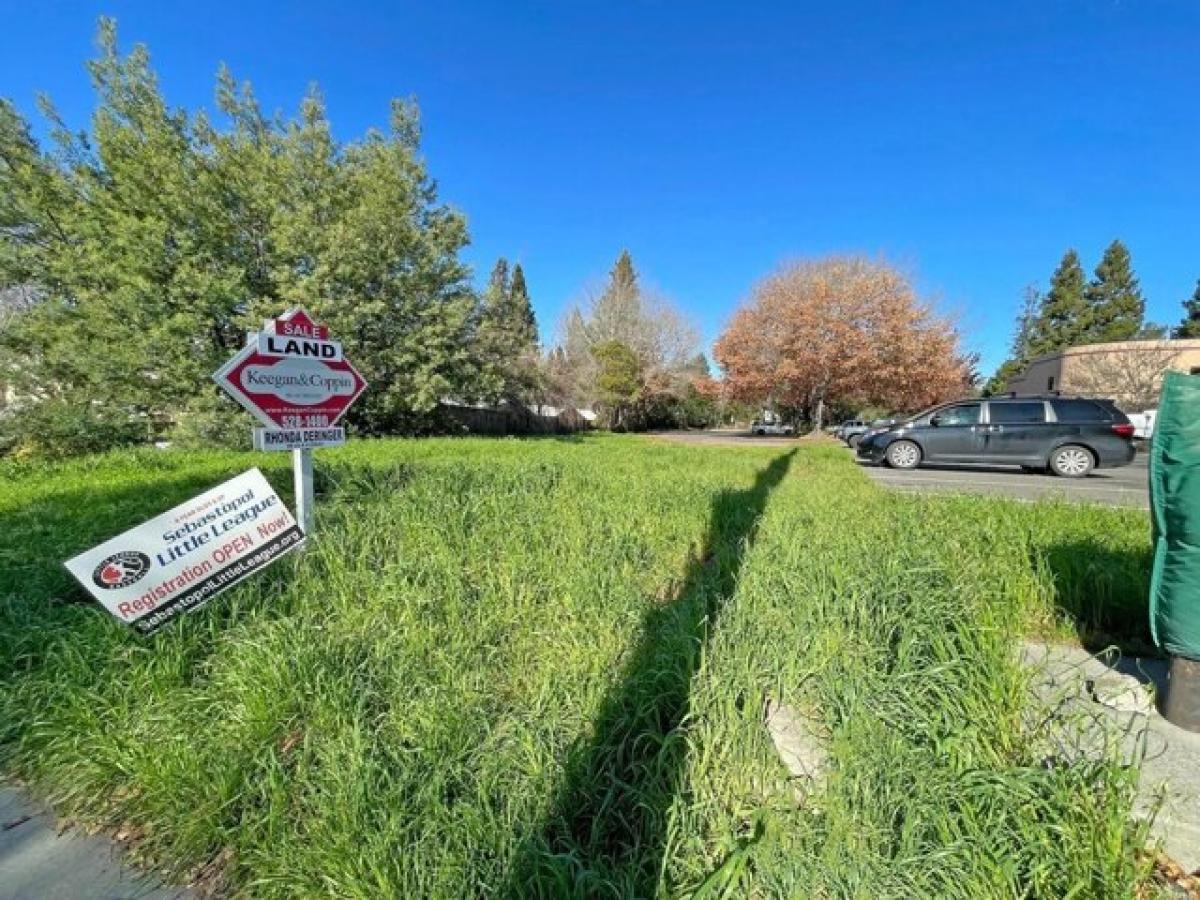 Picture of Residential Land For Sale in Sebastopol, California, United States