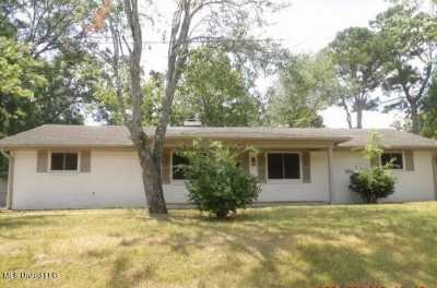 Home For Sale in Senatobia, Mississippi