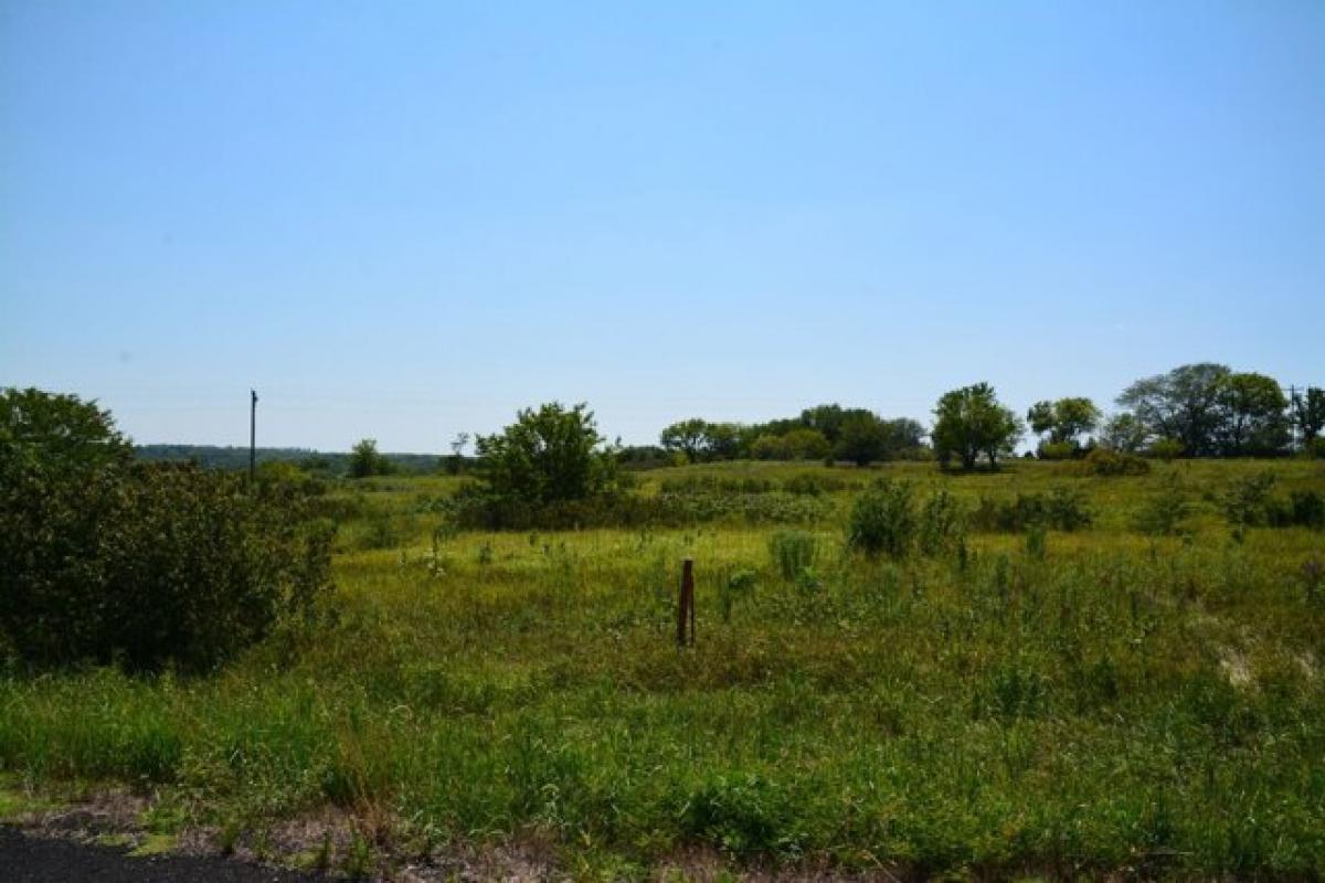 Picture of Residential Land For Sale in Lecompton, Kansas, United States