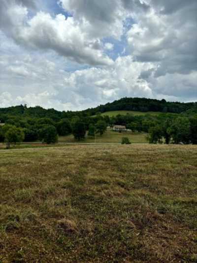 Residential Land For Sale in Shelbyville, Tennessee