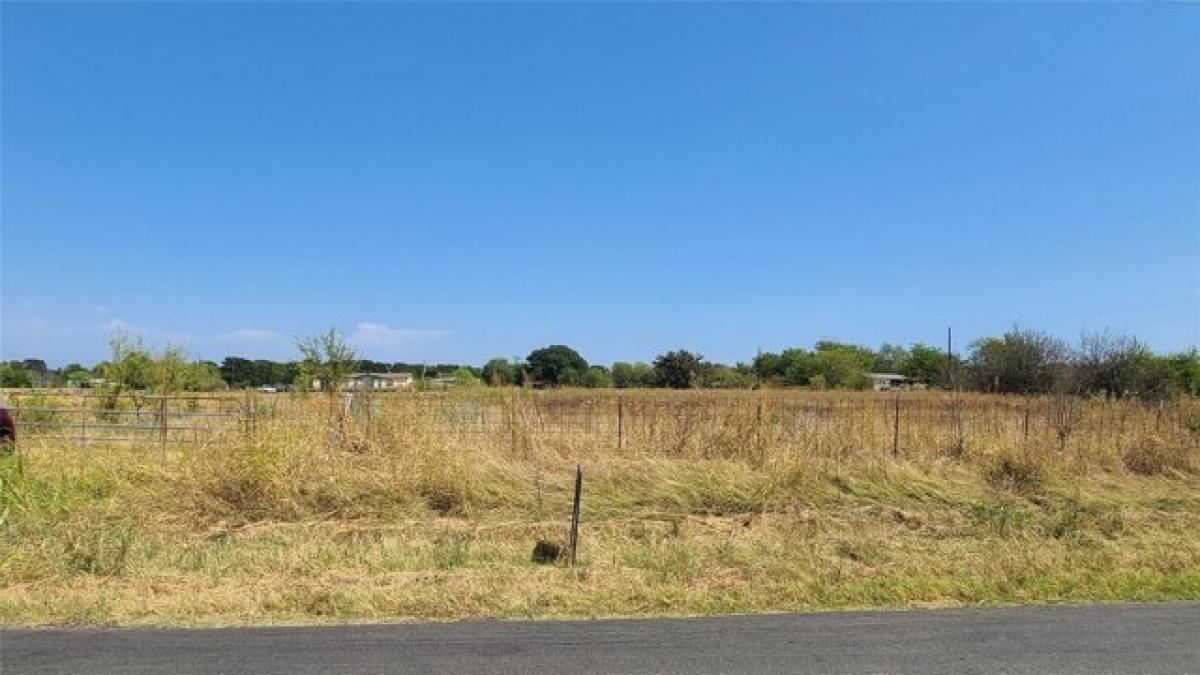 Picture of Residential Land For Sale in Quinlan, Texas, United States