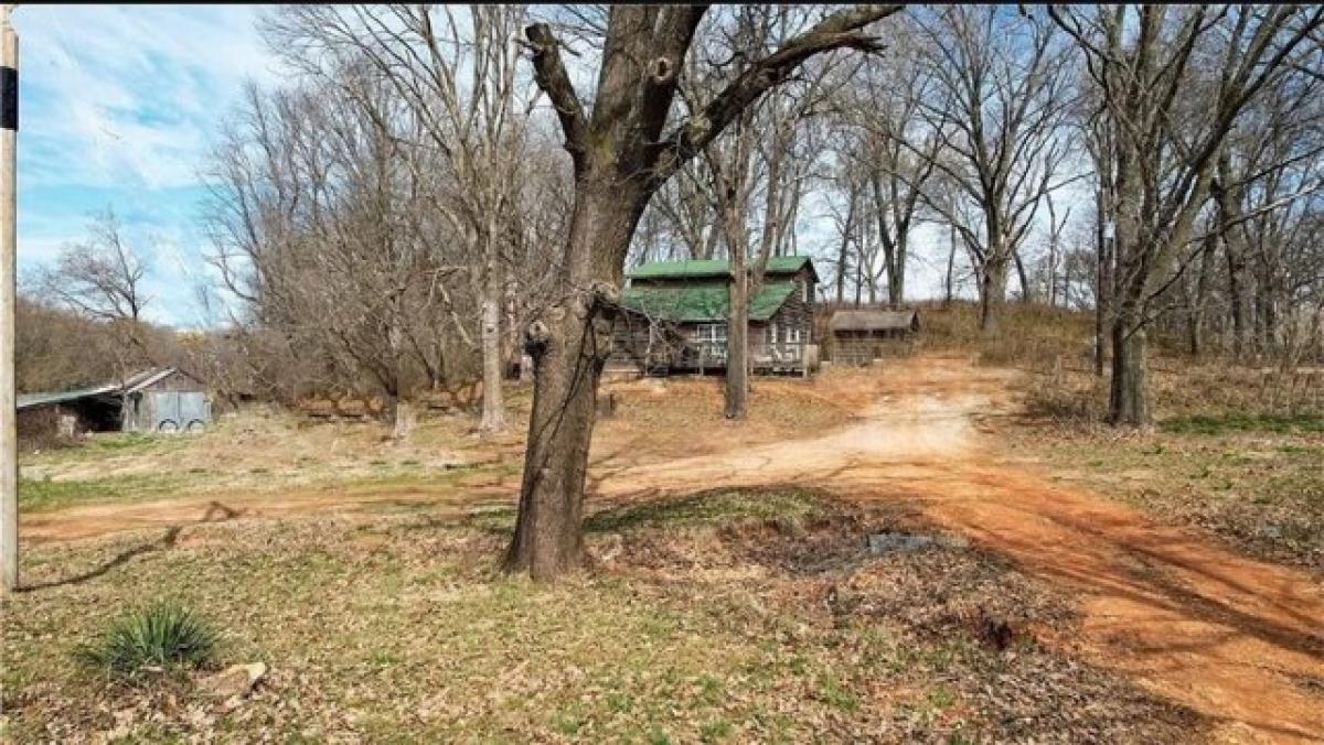 Picture of Home For Sale in Pea Ridge, Arkansas, United States