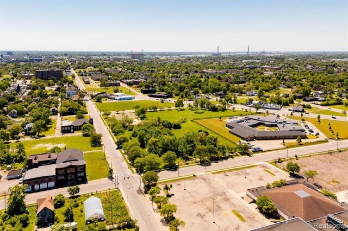 Picture of Residential Land For Sale in Detroit, Michigan, United States