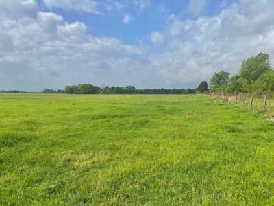 Residential Land For Sale in Crockett, Texas