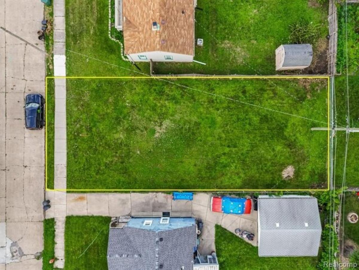 Picture of Residential Land For Sale in Lincoln Park, Michigan, United States