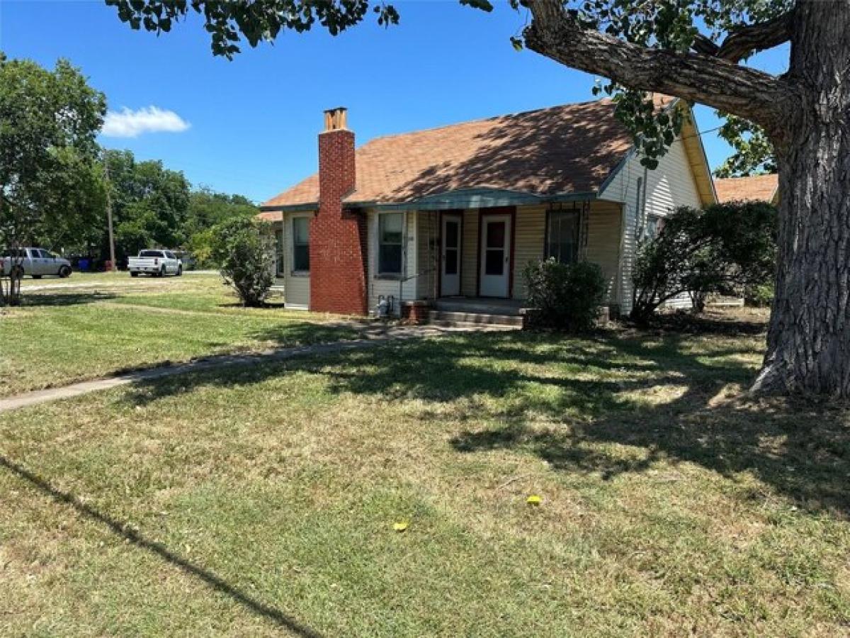 Picture of Home For Sale in Farmersville, Texas, United States