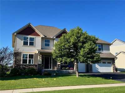 Home For Sale in Apple Valley, Minnesota