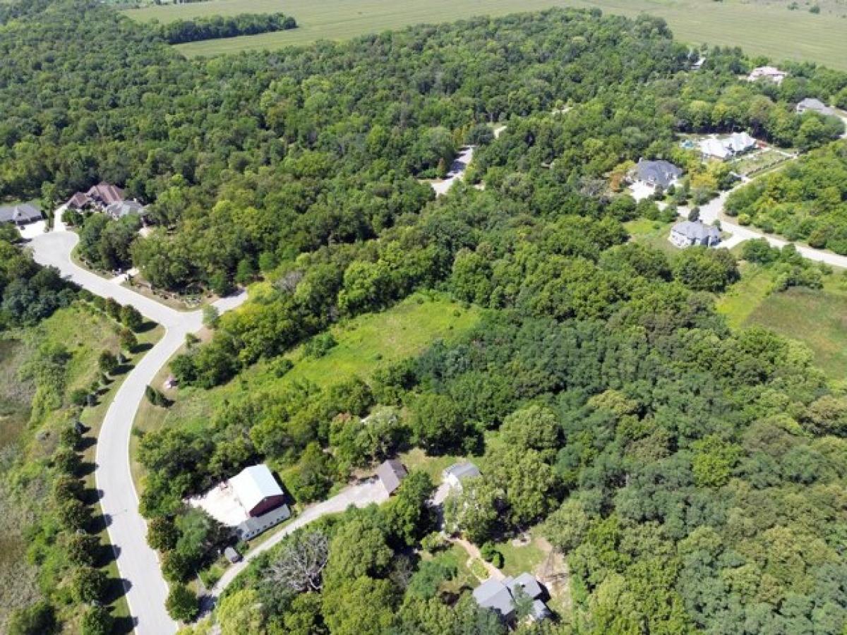 Picture of Residential Land For Sale in Oswego, Illinois, United States