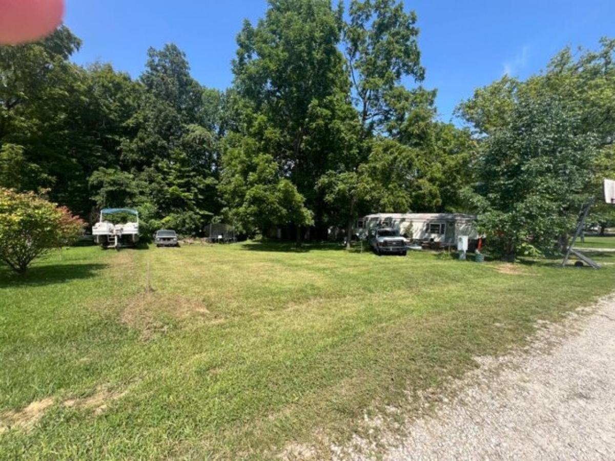 Picture of Home For Sale in Brookville, Indiana, United States