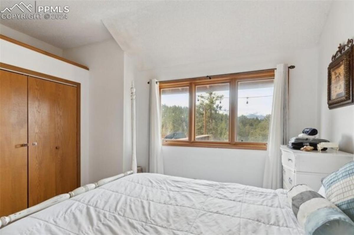 Picture of Home For Sale in Woodland Park, Colorado, United States