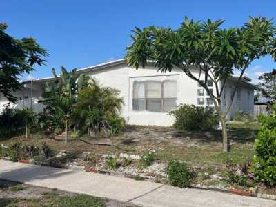 Home For Sale in North Palm Beach, Florida