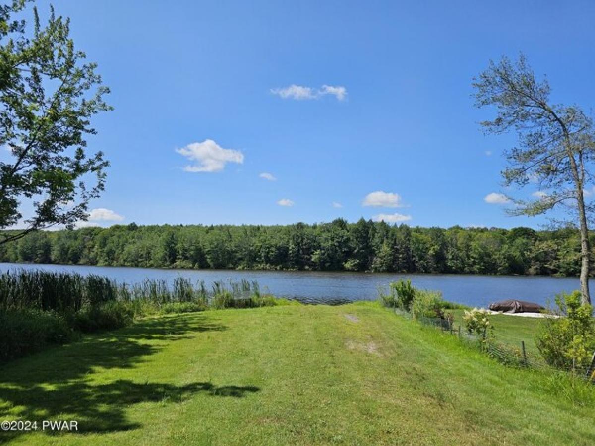 Picture of Home For Sale in Waymart, Pennsylvania, United States