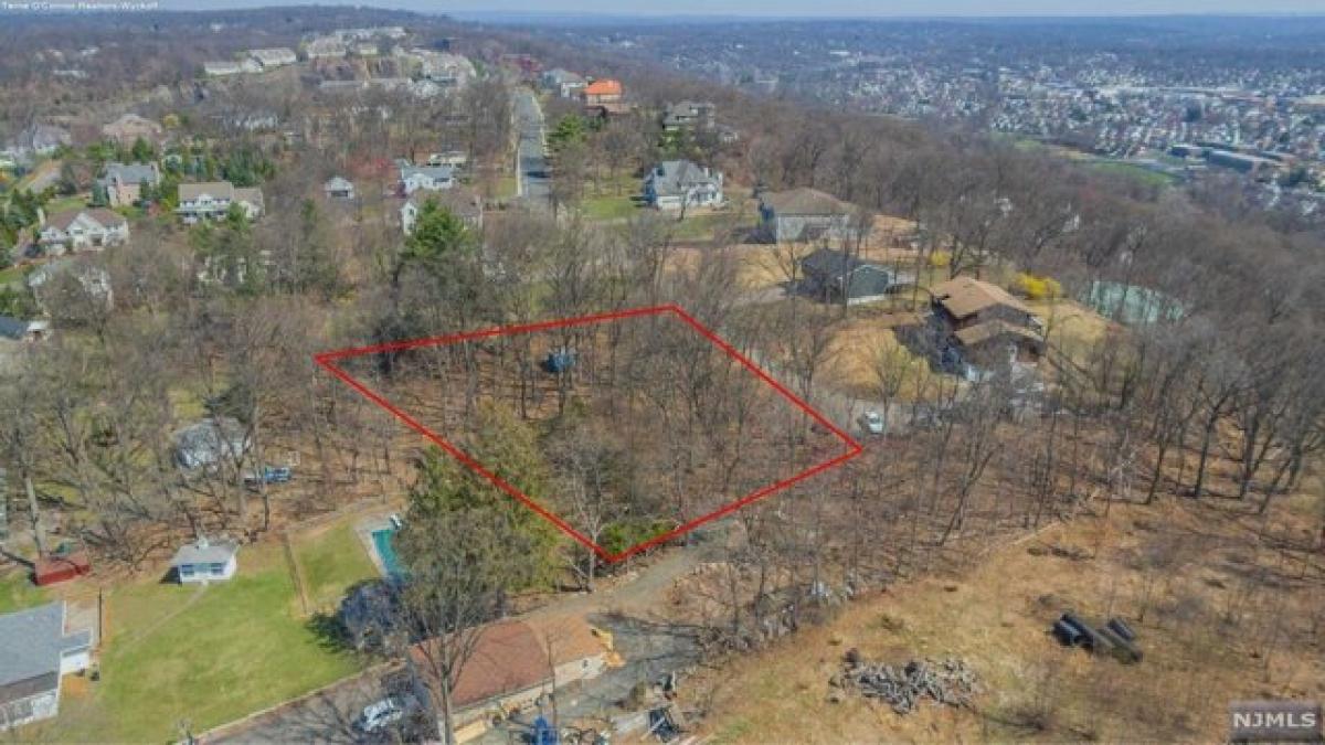 Picture of Residential Land For Sale in North Haledon, New Jersey, United States