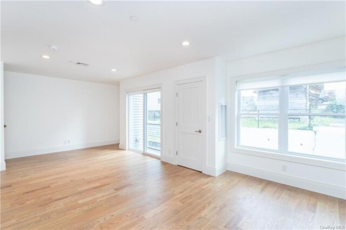 Picture of Apartment For Rent in White Plains, New York, United States