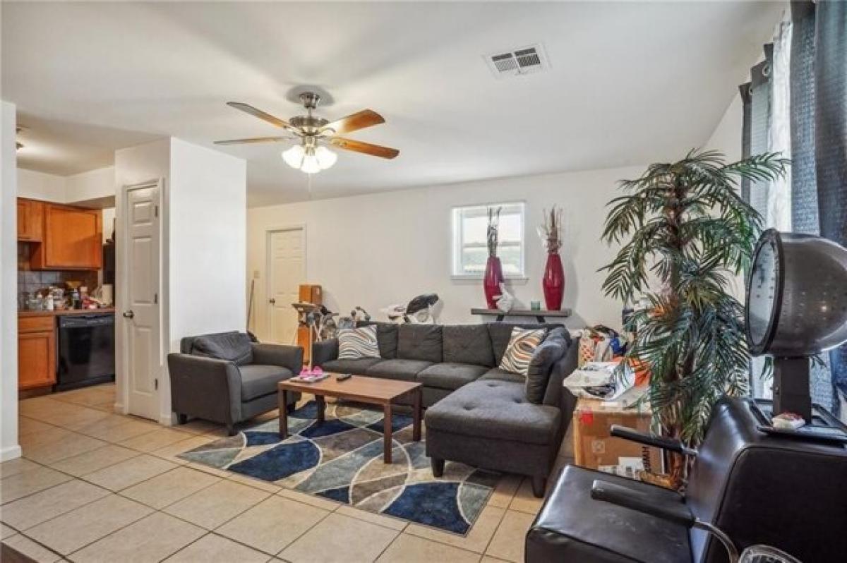 Picture of Home For Sale in Chalmette, Louisiana, United States