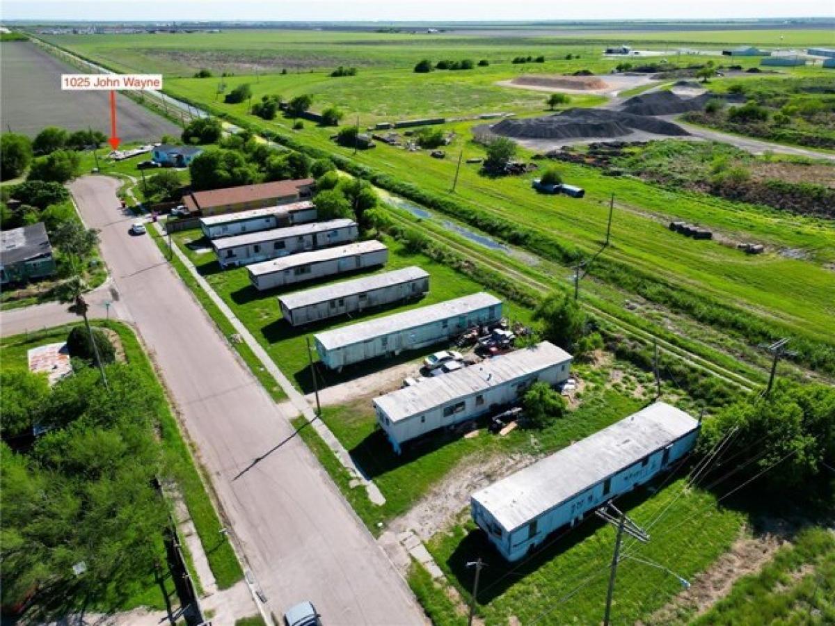 Picture of Residential Land For Sale in Robstown, Texas, United States