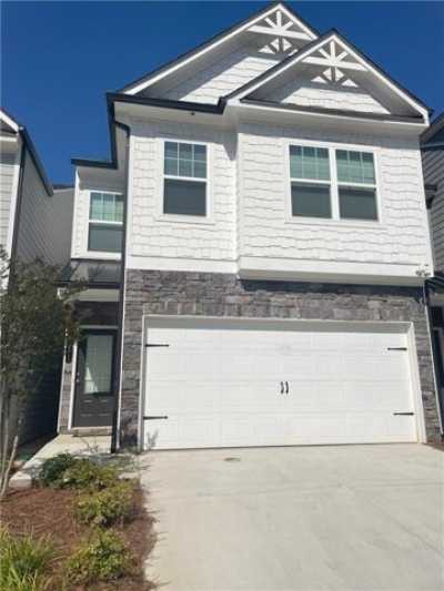 Home For Rent in Holly Springs, Georgia