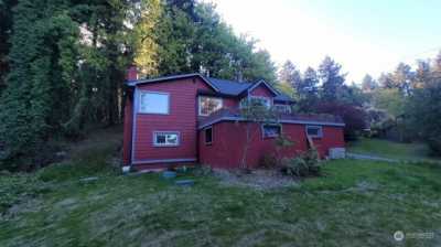 Home For Sale in Vashon, Washington