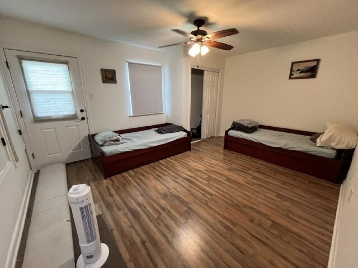 Picture of Home For Sale in Barataria, Louisiana, United States