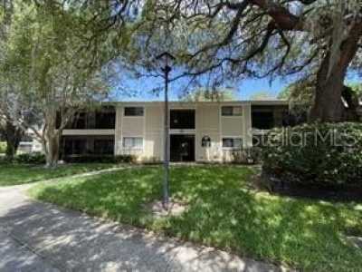 Home For Sale in Temple Terrace, Florida