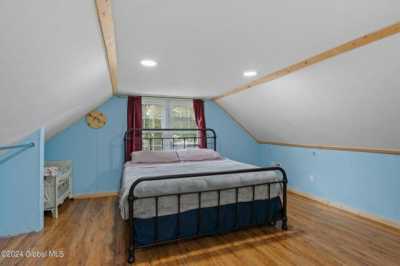 Home For Sale in Loudonville, New York