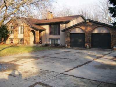 Home For Rent in Zion, Illinois