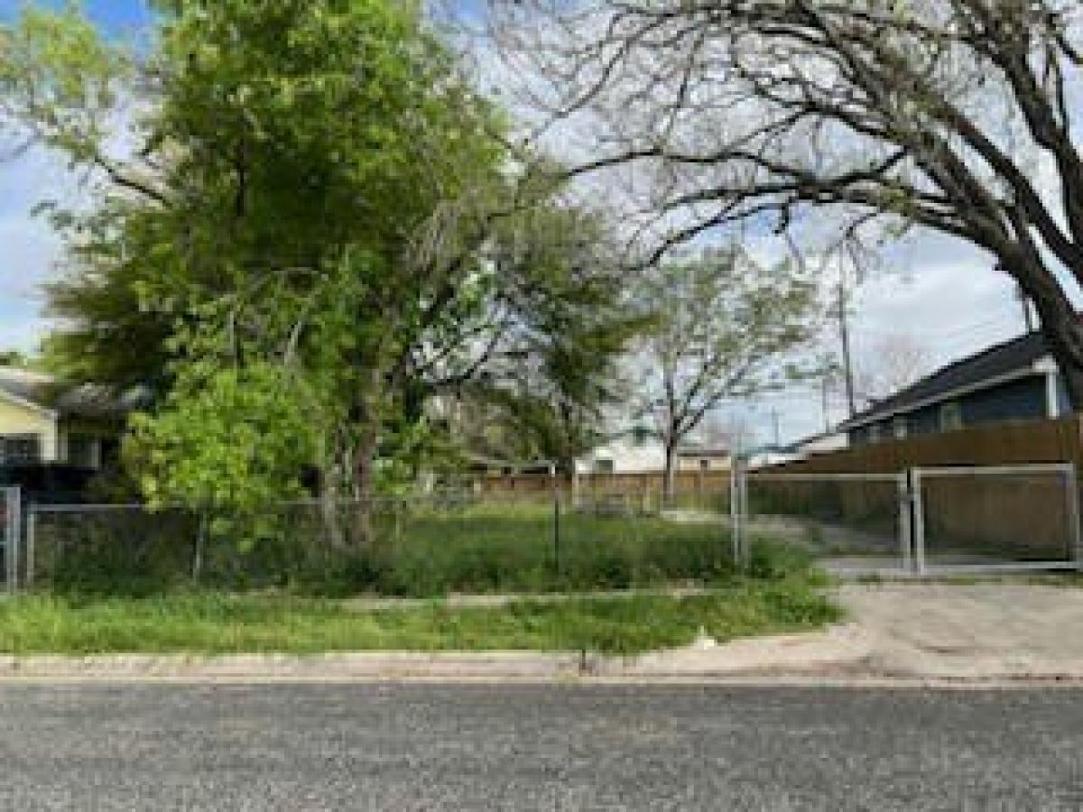 Picture of Residential Land For Sale in Corpus Christi, Texas, United States