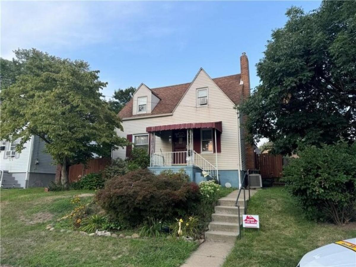 Picture of Home For Sale in Baden, Pennsylvania, United States