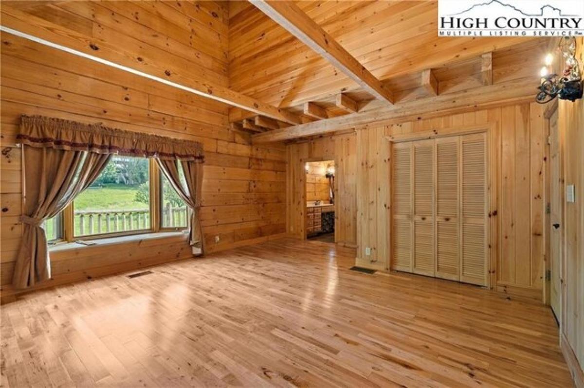 Picture of Home For Sale in Vilas, North Carolina, United States