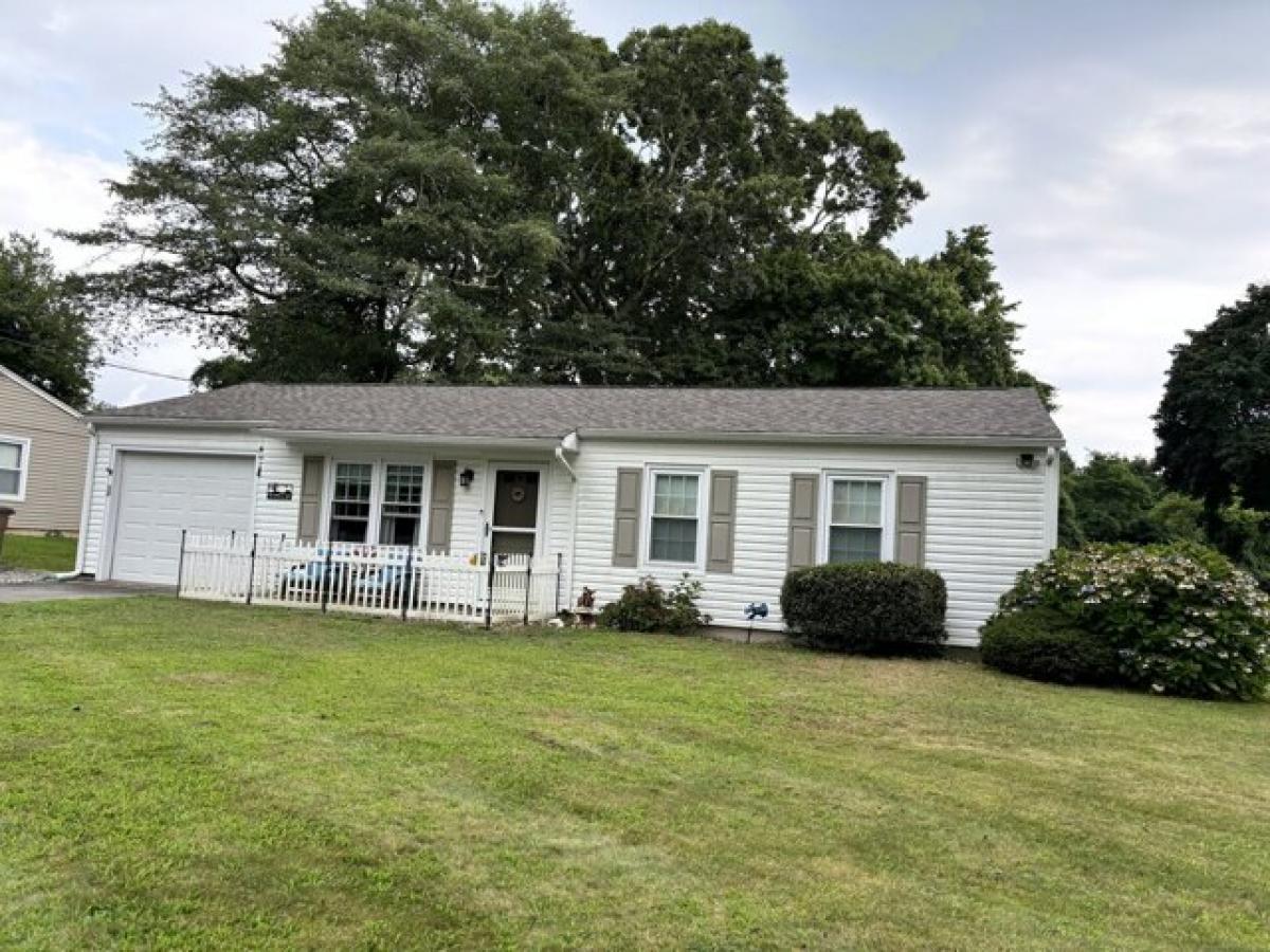 Picture of Home For Rent in East Lyme, Connecticut, United States