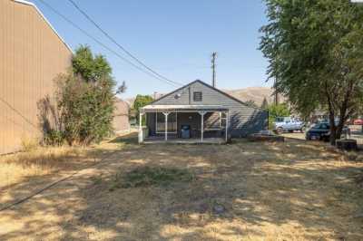 Home For Sale in Prosser, Washington