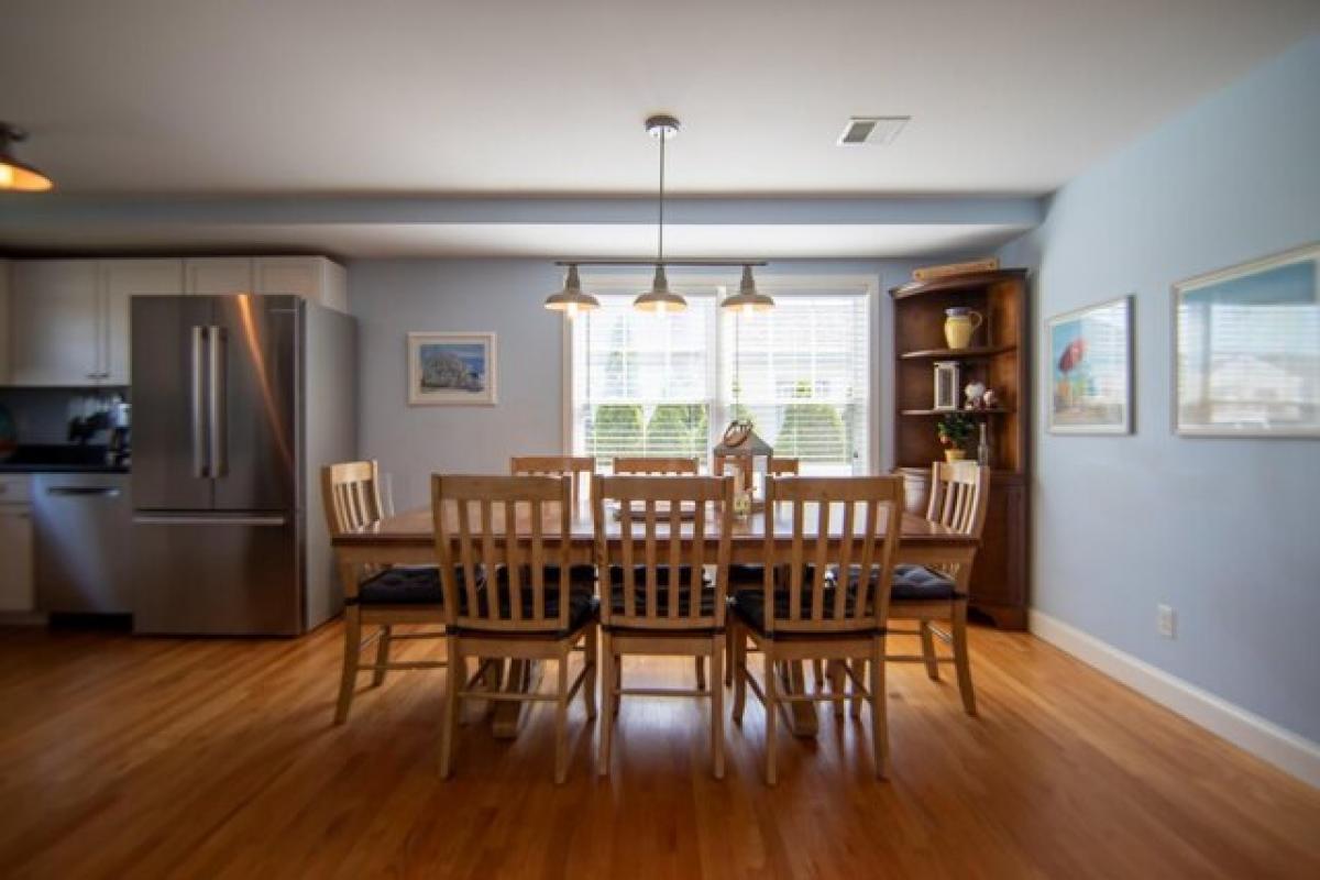 Picture of Home For Sale in Seabrook, New Hampshire, United States