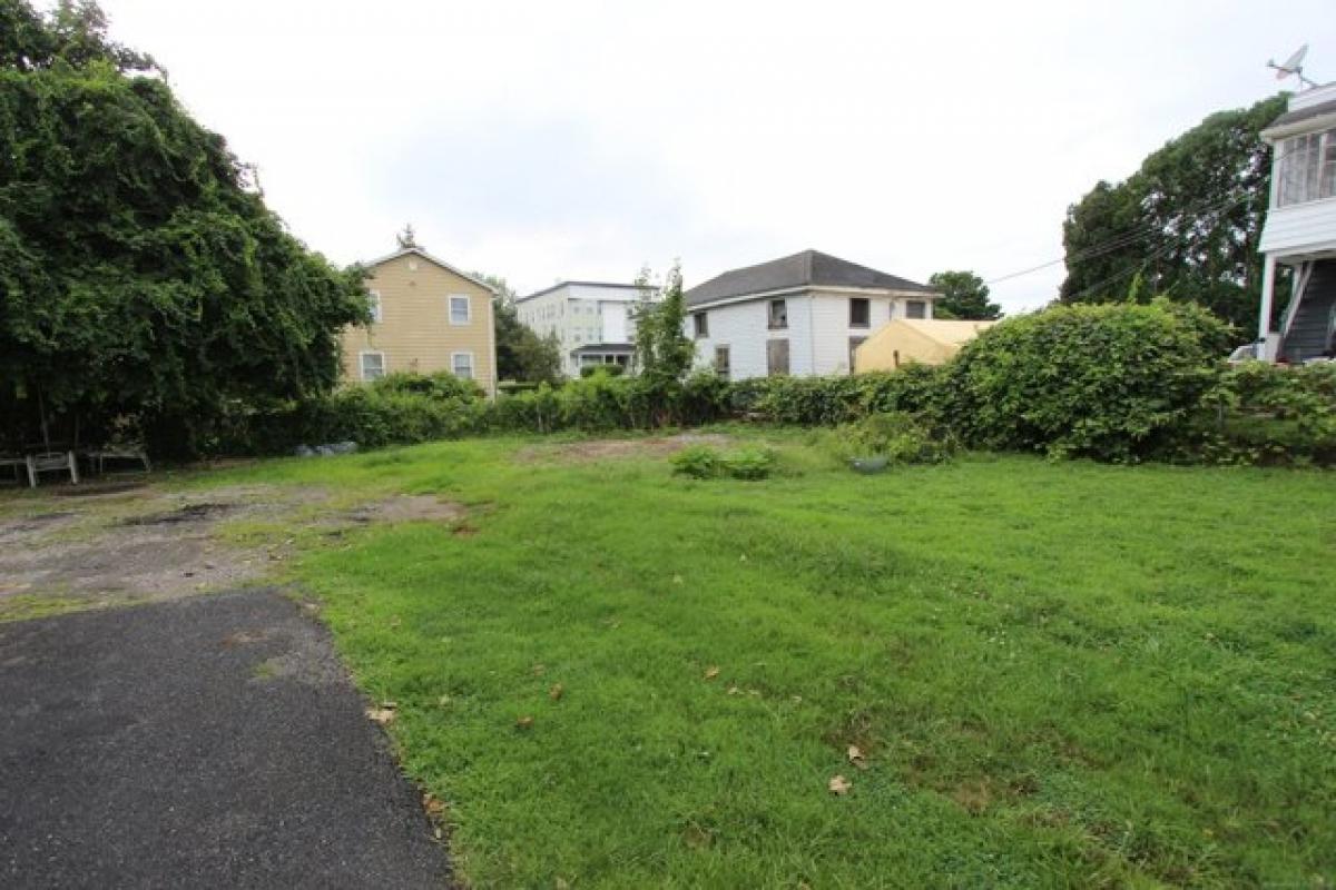 Picture of Residential Land For Sale in Ansonia, Connecticut, United States