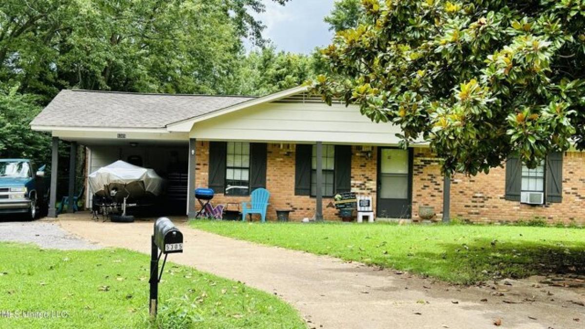 Picture of Home For Sale in Horn Lake, Mississippi, United States