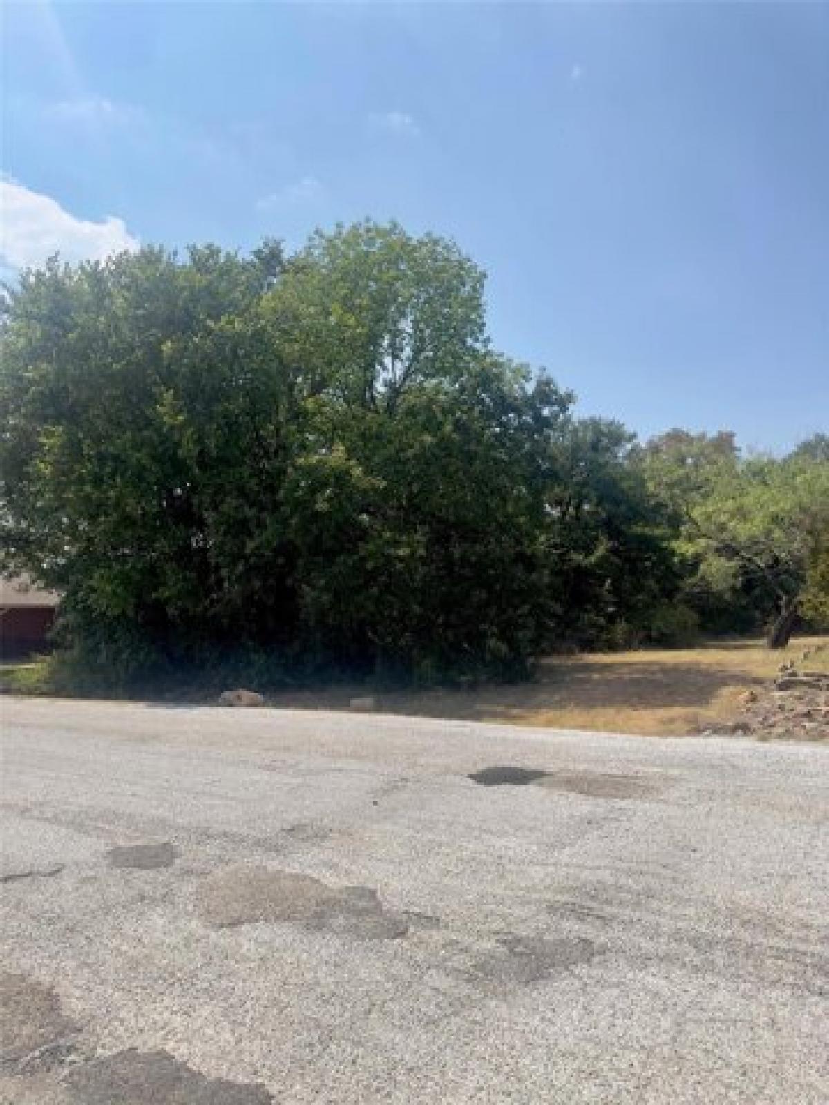 Picture of Residential Land For Sale in Runaway Bay, Texas, United States