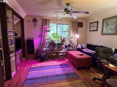 Home For Sale in Winston, Oregon