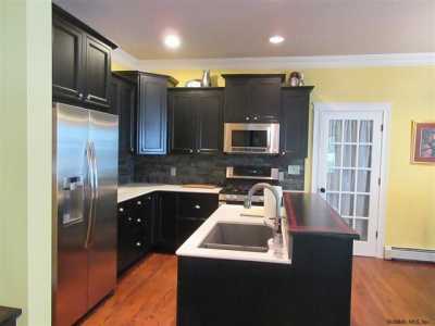 Apartment For Rent in Saratoga Springs, New York