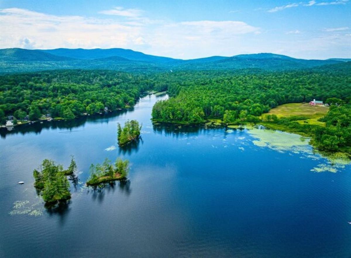 Picture of Home For Sale in Newbury, New Hampshire, United States