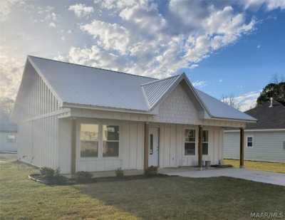 Home For Sale in Ozark, Alabama