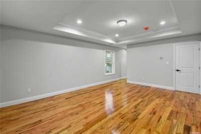 Home For Sale in South Hempstead, New York