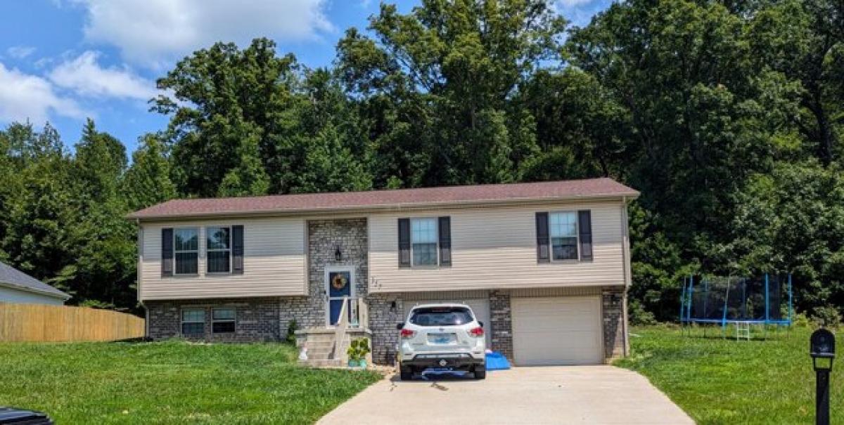 Picture of Home For Sale in Corbin, Kentucky, United States