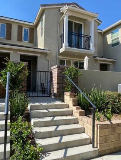 Home For Rent in Valencia, California