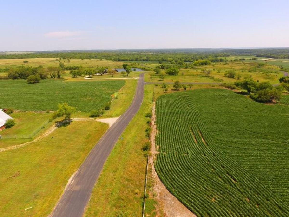 Picture of Residential Land For Sale in Lecompton, Kansas, United States