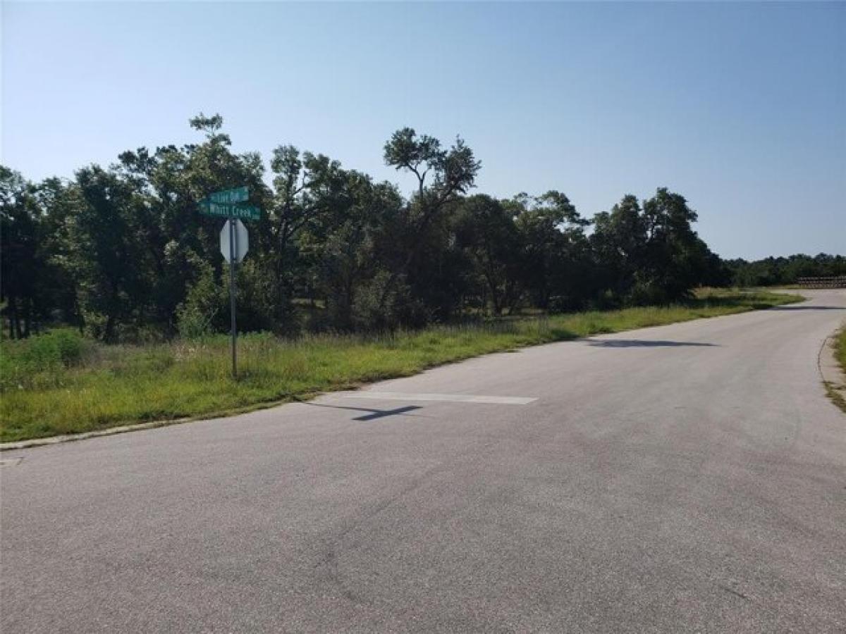 Picture of Residential Land For Sale in Leander, Texas, United States