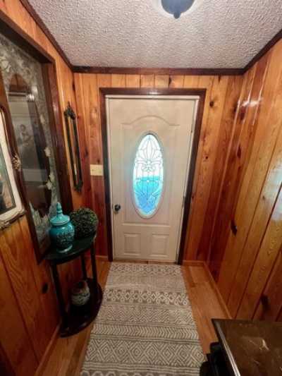 Home For Sale in Oneida, Kentucky